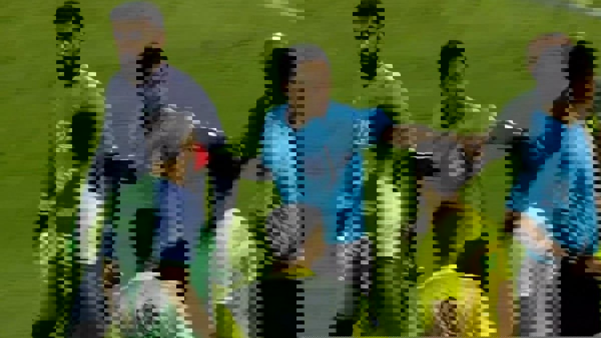 اشتباكات بين لاعبي العربي والسيب في كأس الاتحاد الآسيوي (فيديو)