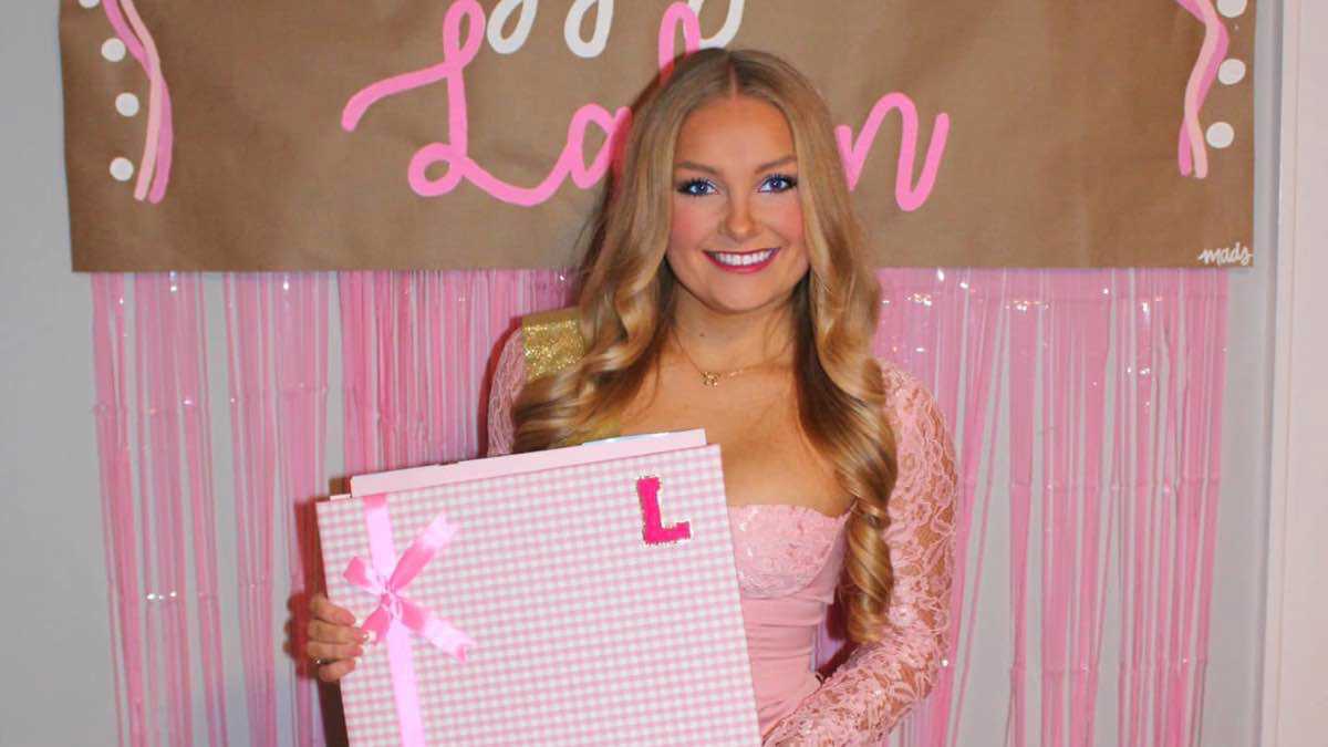 أخفت رضيعا ميتا في كيس قمامة.. القبض على ملكة جمال أمريكية