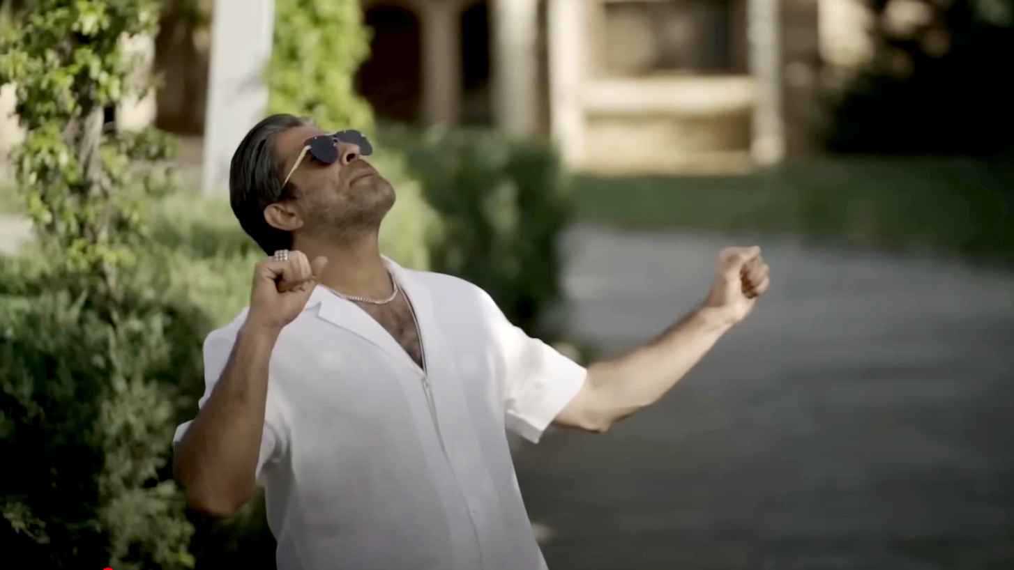 وائل كفوري ينشر أول صورة لمولودته "كلوفي" من شانا عبود