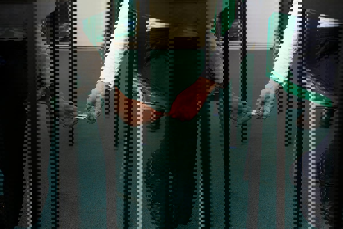 الجزائر تواصل محاربة غش الامتحانات بعقوبات "غير مألوفة"