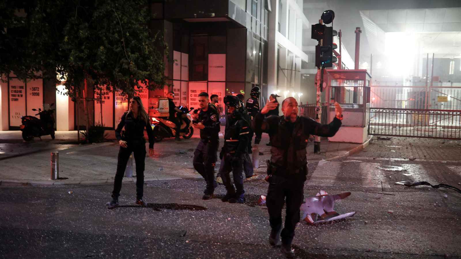 "دمار كبير وغير مسبوق" في تل أبيب جراء الهجوم الإيراني (فيديو)