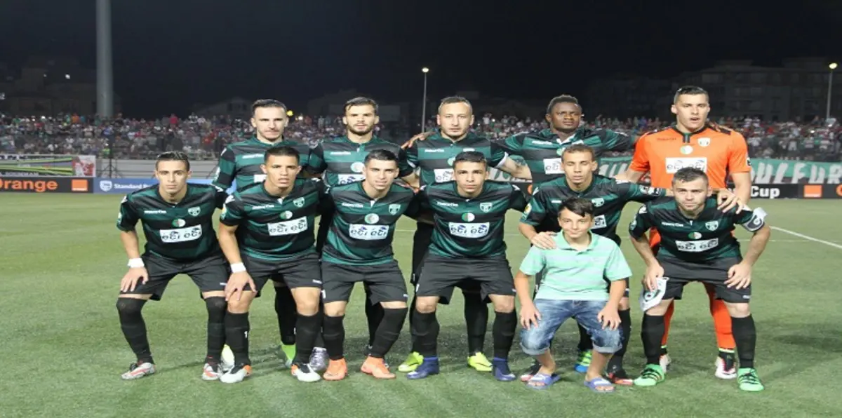 مولودية بجاية الجزائري إلى الدور قبل النهائي بالكونفيدرالية الأفريقية (فيديو)