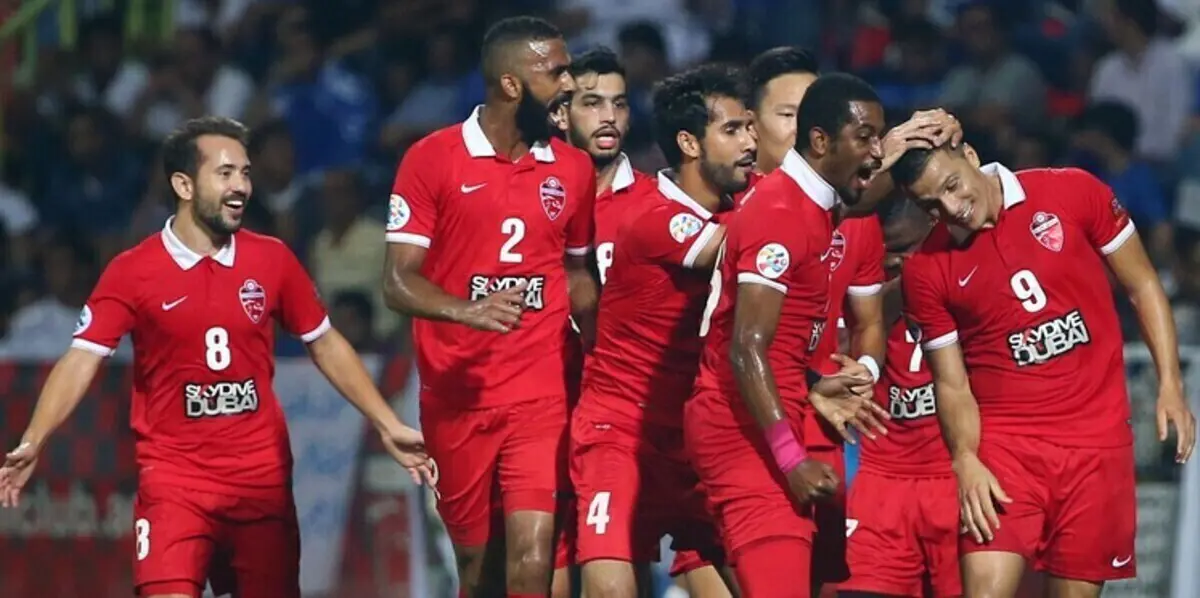 الأهلي مستعد للإطاحة بالعين من على قمة الدوري الإماراتي