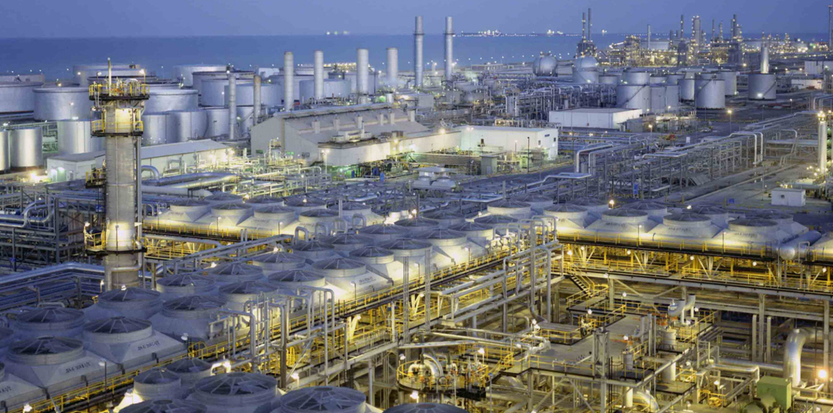 استئناف إمدادات النفط بين السعودية والبحرين