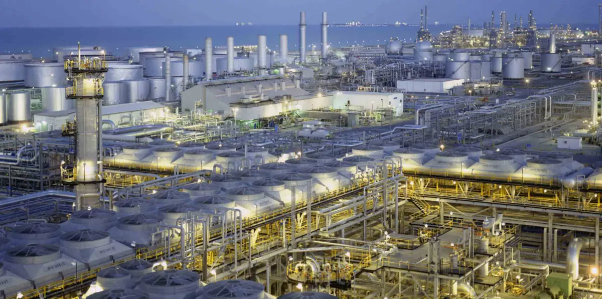 استئناف إمدادات النفط بين السعودية والبحرين