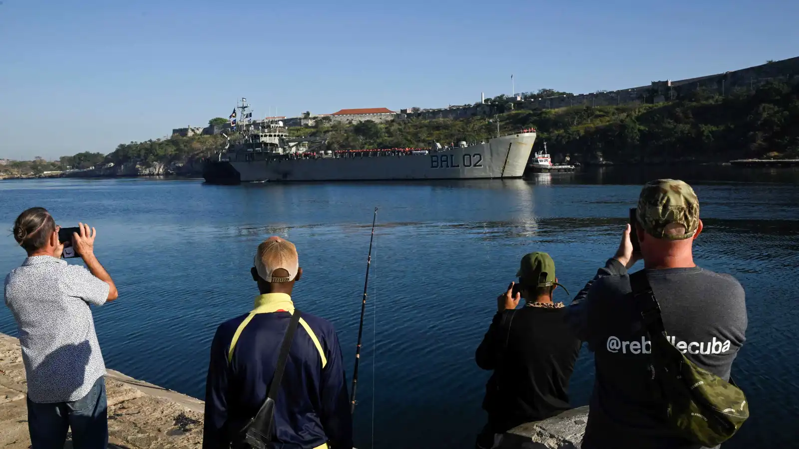 بالتزامن مع الحظر الأمريكي.. المكسيك ترسل سفينتي مساعدات إلى كوبا