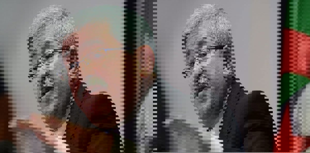 أويحيى: اقتصاد الجزائر سيتحسن في 2018 مع تعافي صادرات الطاقة