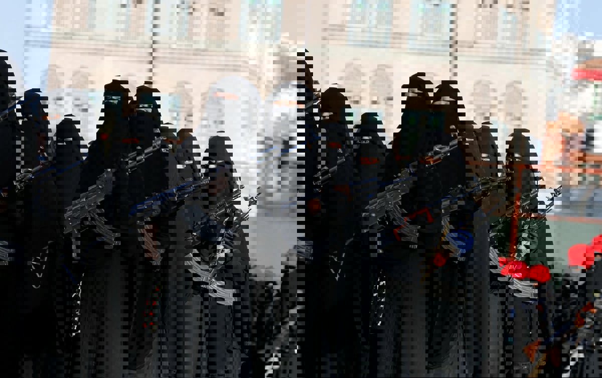 حقوقيون: "انتهاكات مروّعة" تمارسها ميليشيا الحوثي بحق النساء