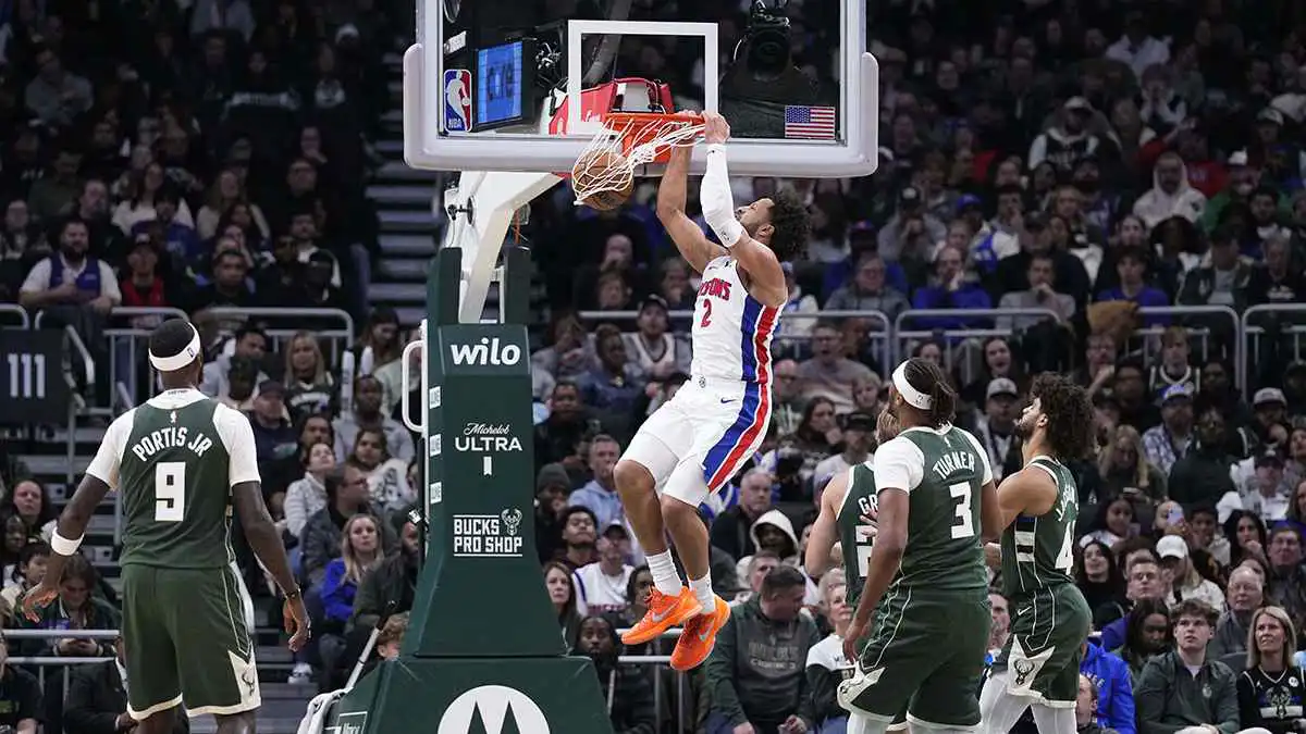 NBA.. بيستونز يهزم بيسرز ليعادل رقمه القياسي بالفوز في 13 مباراة على التوالي