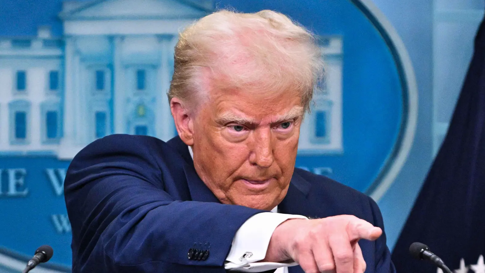 ترامب ينهي وكالة التنمية الدولية.. هل تخلت أمريكا عن "وجهها الناعم"؟