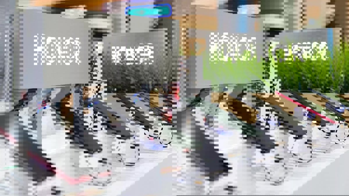 هونر تؤكد عودة خدمات غوغل لهواتفها رسميًا