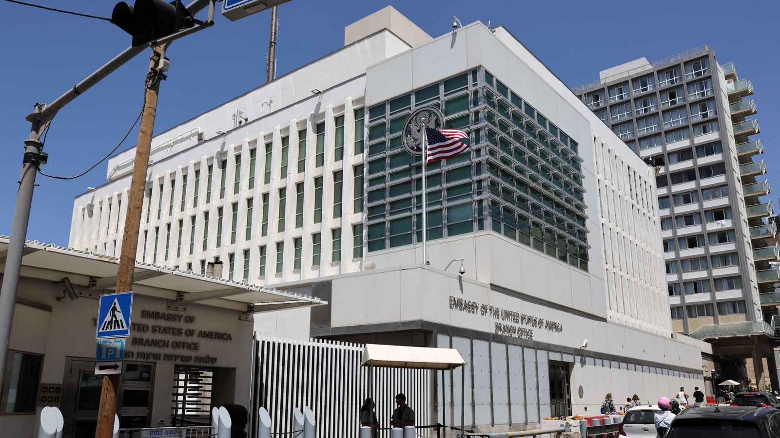 أمريكا تُقيد حركة موظفيها في إسرائيل