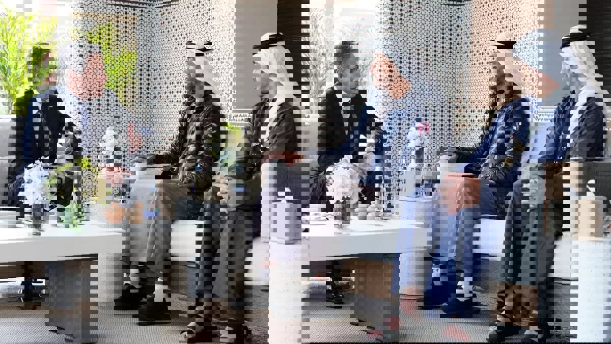 "أكسيوس": بلينكن اعتذر لمحمد بن زايد عن إدانة واشنطن المتأخرة لهجمات الحوثيين