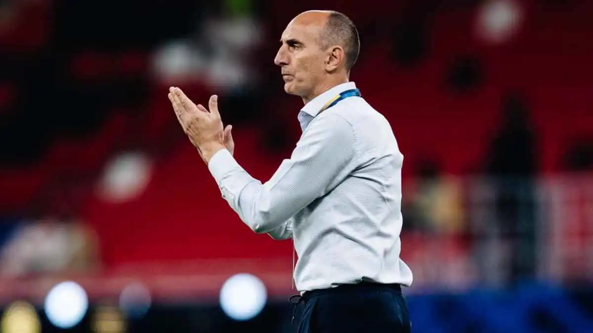 فرق تمر رغم وجود إشارة حمراء.. تصريحات نارية من مدرب بيراميدز تجاه الأهلي