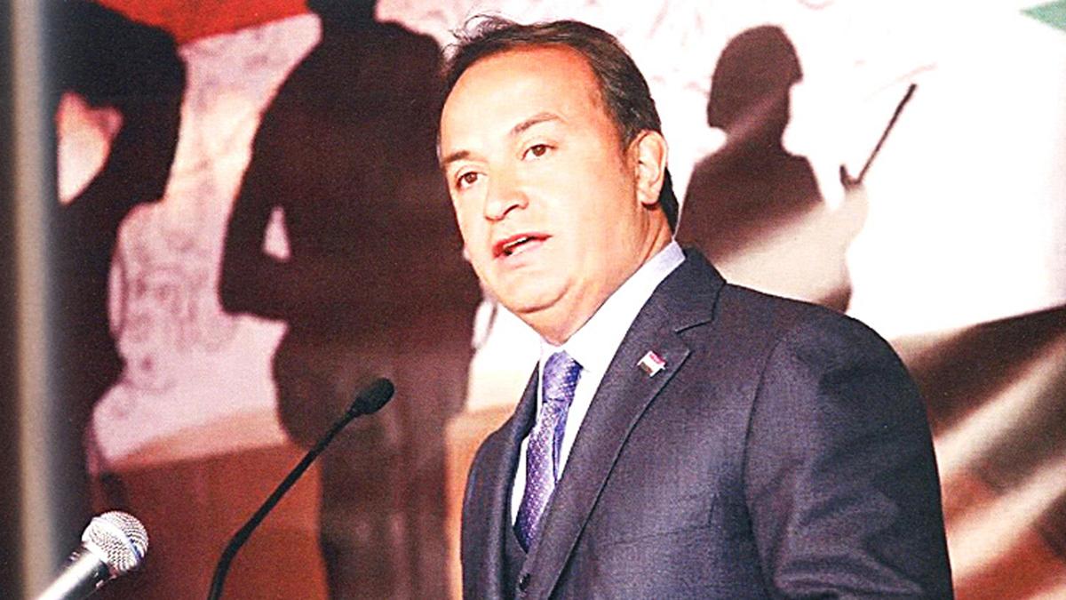 الكويت تعتقل رجل الأعمال السوري المقرب من الأسد مازن الترزي