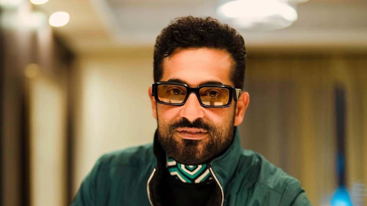 عمرو سعد ينفي شائعات خلافه مع محمد سامي وتوقف "سيد الناس" (صور)