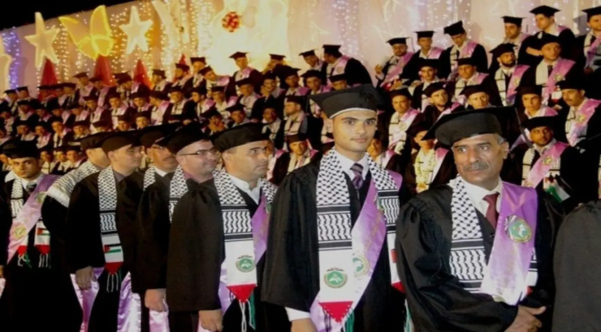 خريجو غزة يرفضون العمل في المدارس الحكومية