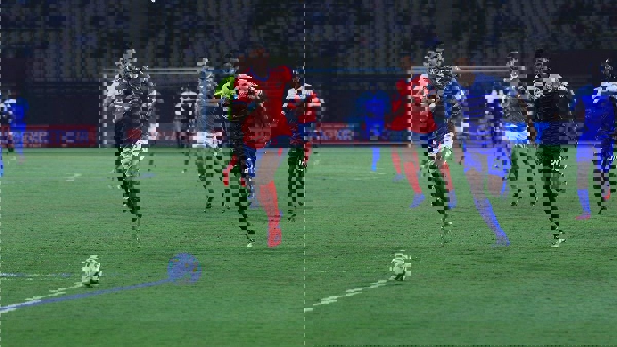 النادي الأهلي المصري يرد على دعوات تصعيد أزمة مباراة الهلال السوداني