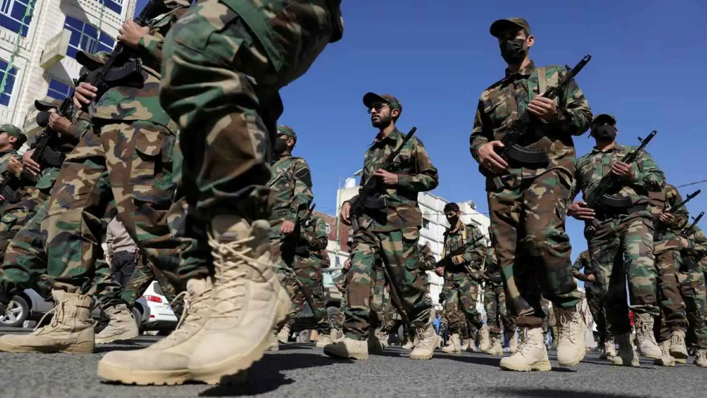 تعيد بناء نفوذها وتسليح وكلائها.. إيران تخطط لاستعادة "مخالبها" بعد الحرب