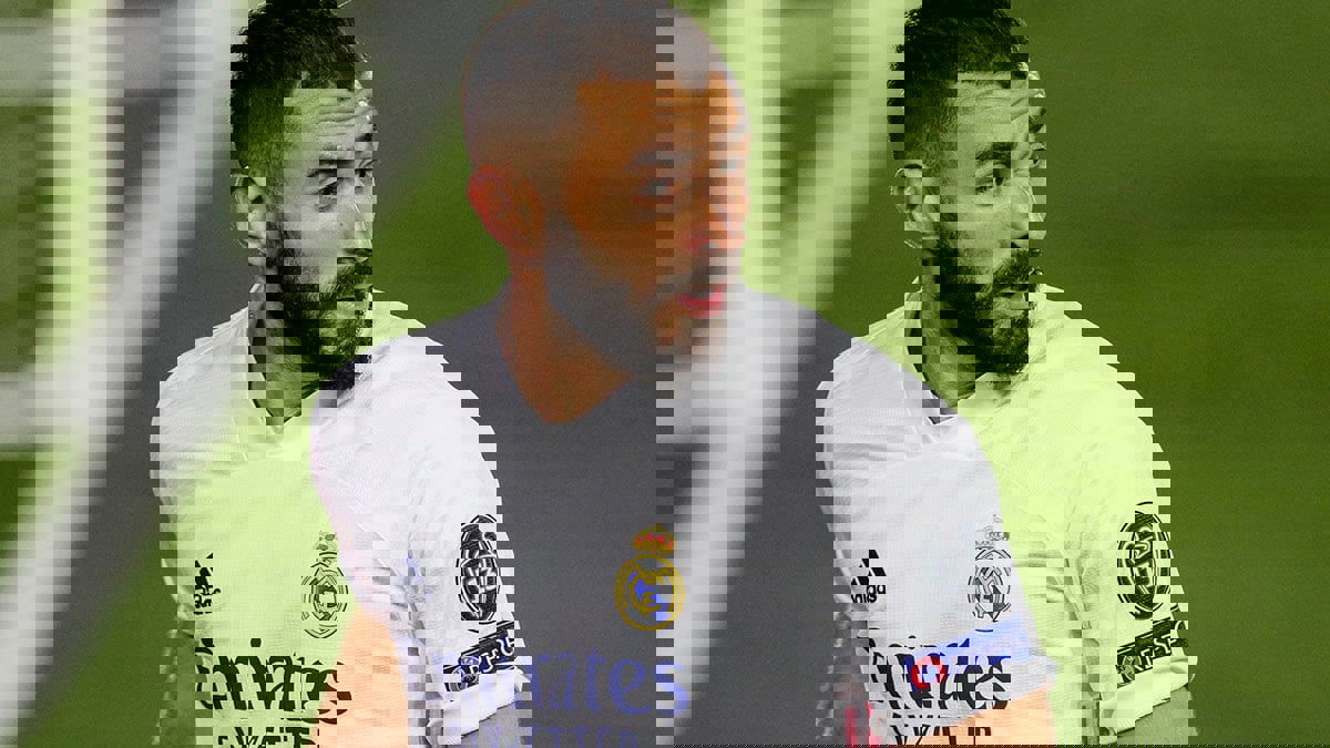 قناة فرنسية تلتقط حديثا مسيئا من كريم بنزيما تجاه فينيسيوس في مباراة ريال مدريد ومونشغلادباخ (فيديو)