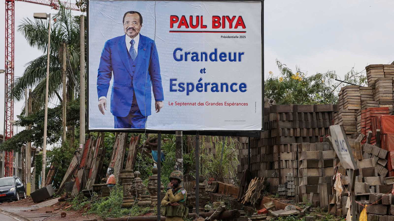 "اللجنة الوطنية للإحصاء" في الكاميرون تعلن فوز بيا بولاية جديدة