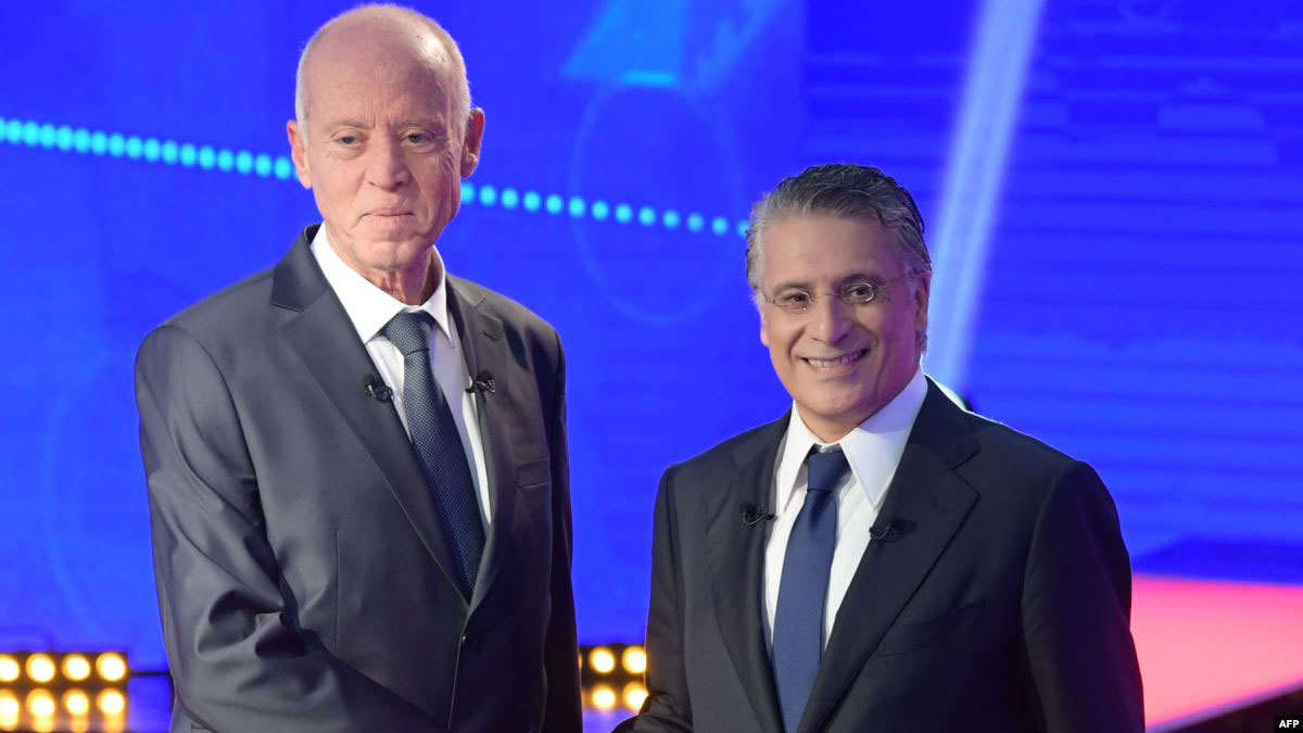 القروي يهنئ سعيّد بالفوز في انتخابات الرئاسة التونسية