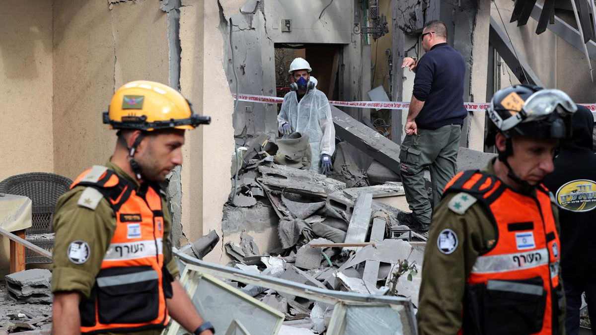 حماس تنفي وإسرائيل تؤكد .. من أطلق الصاروخ على تل أبيب؟