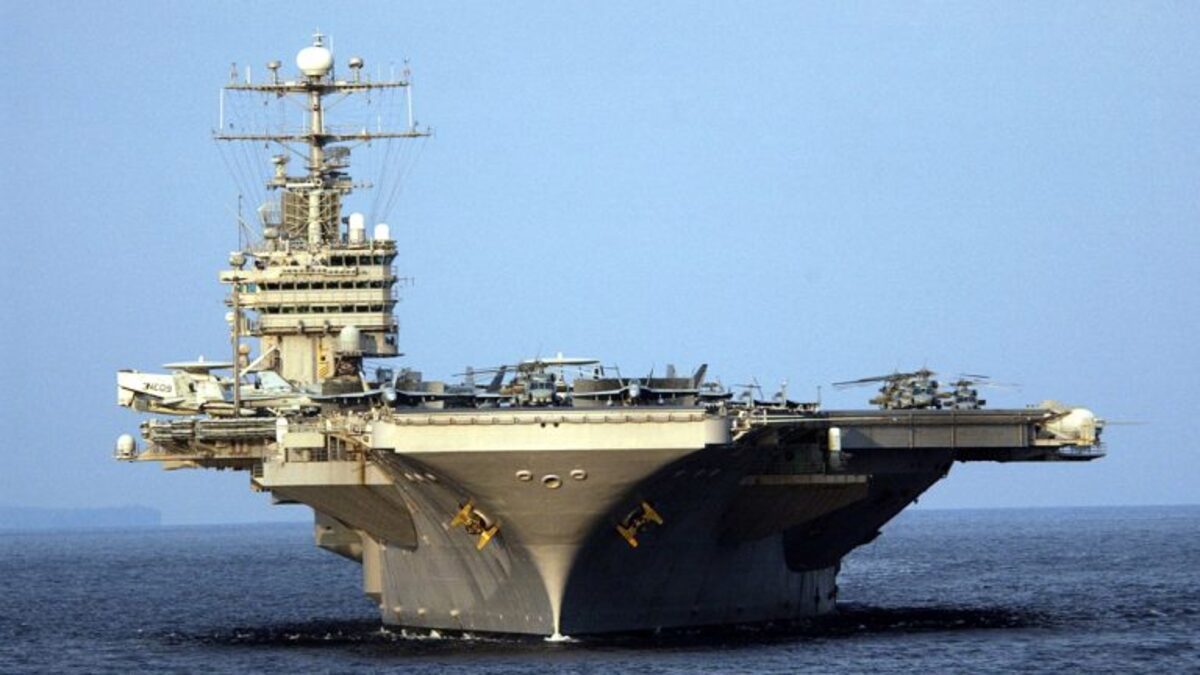 أمريكا تحذر من تهديدات إيرانية لسفنها التجارية في الخليج