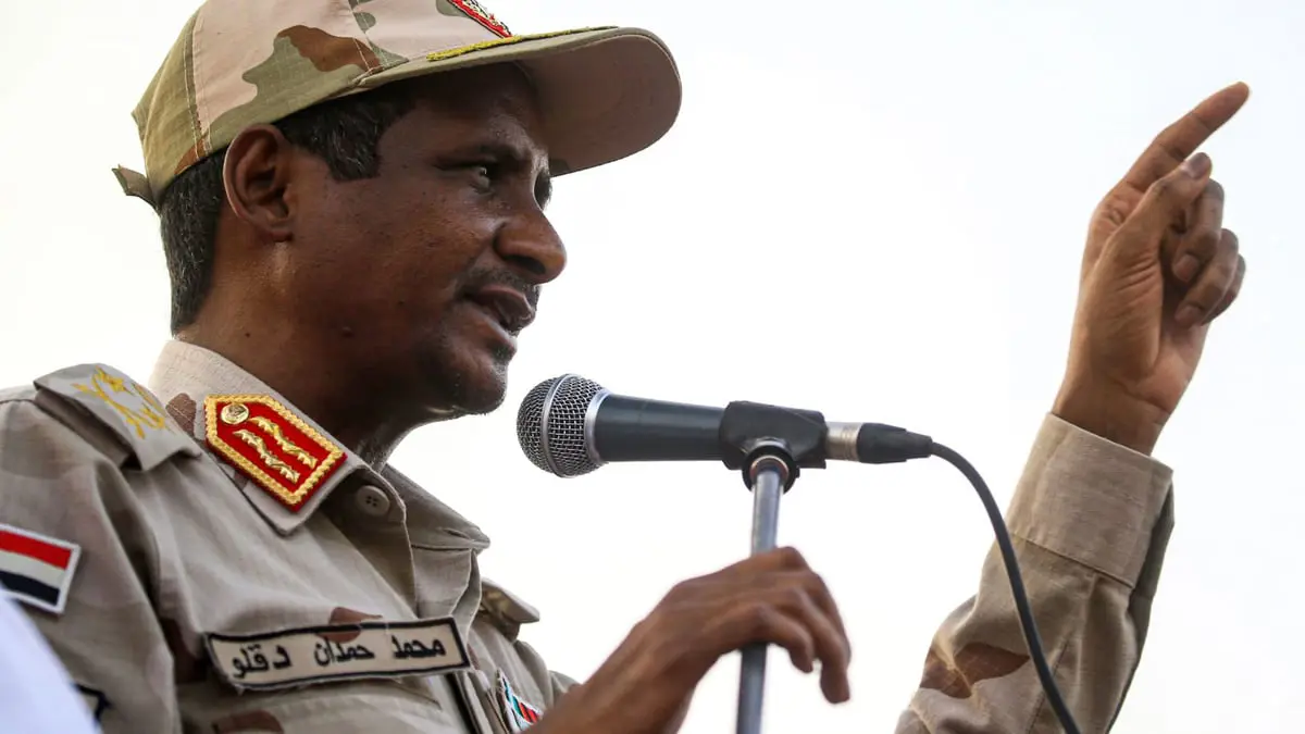 السودان.. حميدتي يحذّر من اتفاقيات وحوارات "تحت الطاولة"