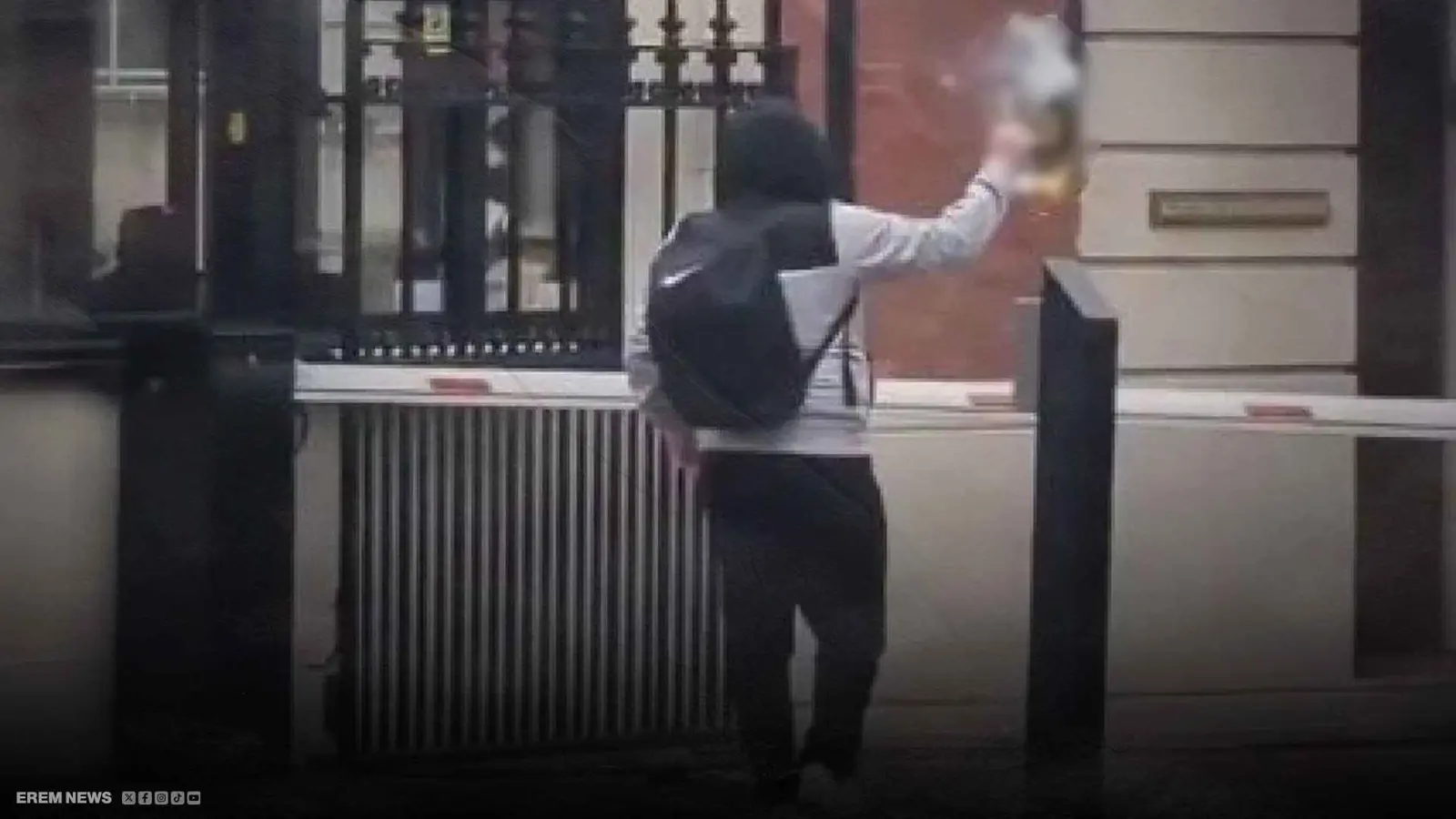 بريطانيا تلغي حكما يدين رجلاً أحرق نسخة من المصحف في لندن