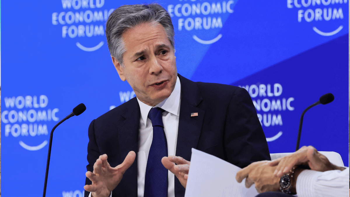  بلينكن: فرصة امتداد الحرب في الشرق الأوسط "كبيرة"