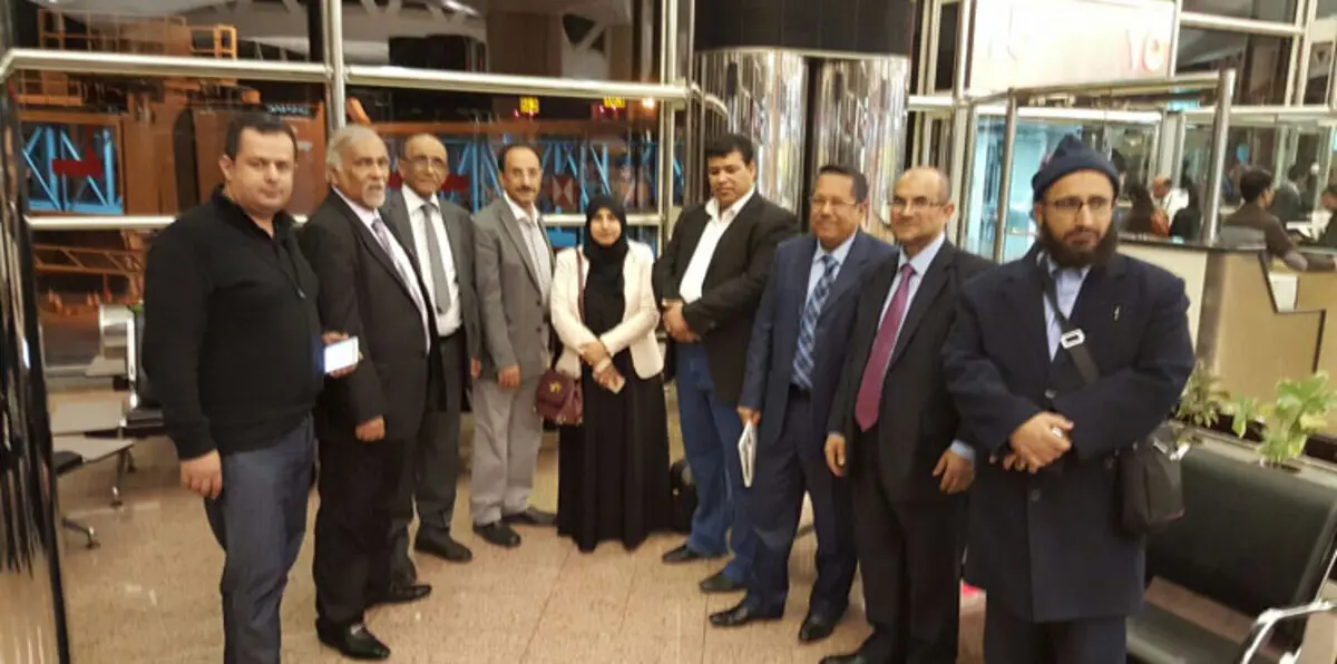 وفد الحكومة اليمنية يتوجه إلى جنيف للتفاوض مع الحوثيين