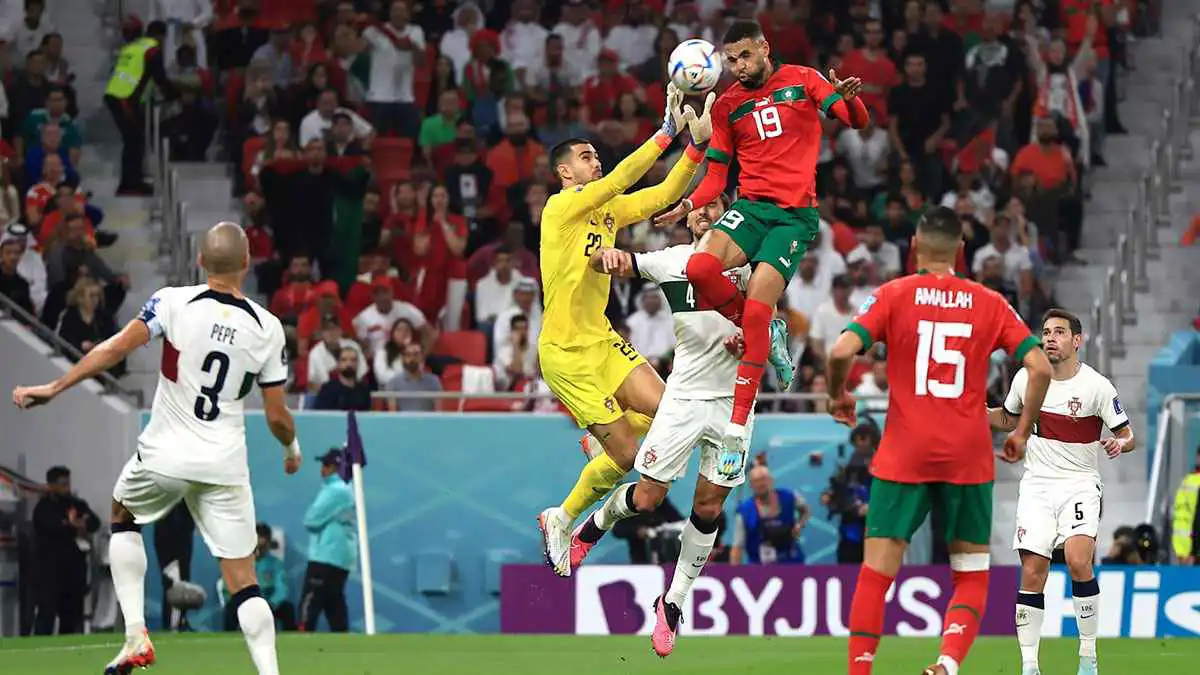 نجم منتخب المغرب على رادار إيفرتون الإنجليزي