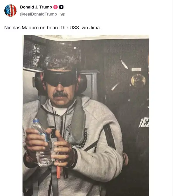 صورة مادورو بعد اعتقاله كما نشرها ترامب