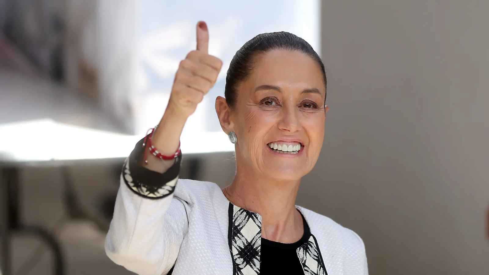 بعد تعرضها للتحرش الجنسي.. رئيسة المكسيك تتحرك "رسمياً"