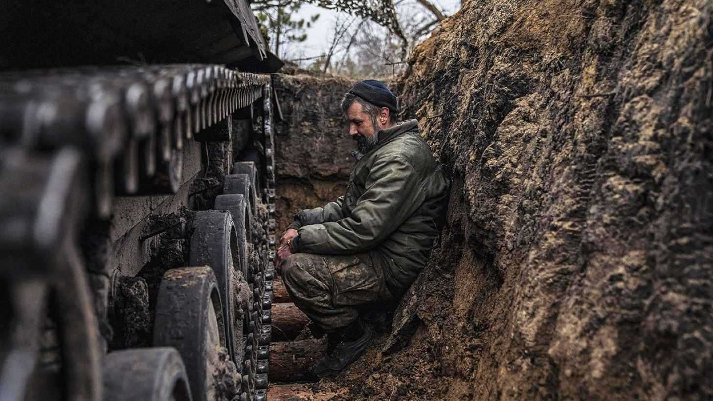 تحولت لورقة صراع سياسي.. معركة بوكروفسك تضع زيلينسكي في قلب العاصفة