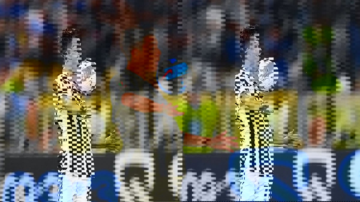 ذا صن: وكيل ديبالا يتفاوض مع مانشستر يونايتد وآرسنال