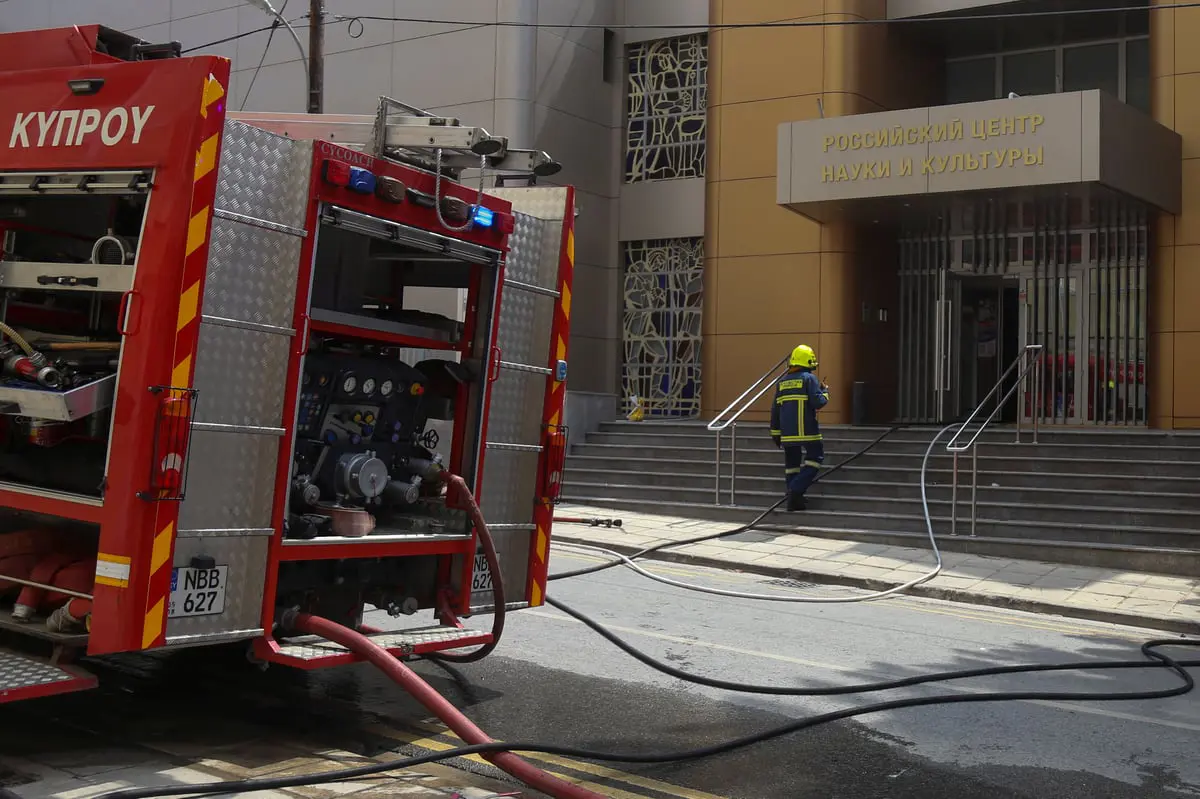 روسيا تصف حريقًا التهم مركزها الثقافي في نيقوسيا بـ"العمل الإرهابي"