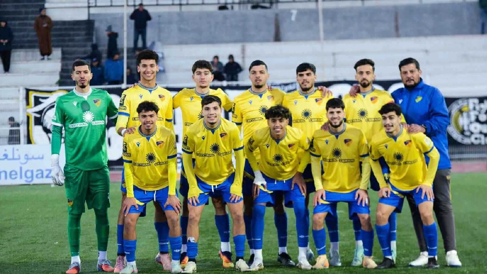 سبورتنغ لشبونة يقدم عرضاً رسمياً لضم نجم بارادو الجزائري 