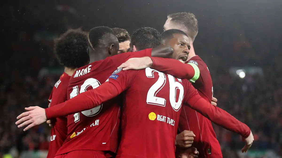 لاعب مانشستر يونايتد يستفز نادي ليفربول.. يجب إلغاء الدوري الإنجليزي