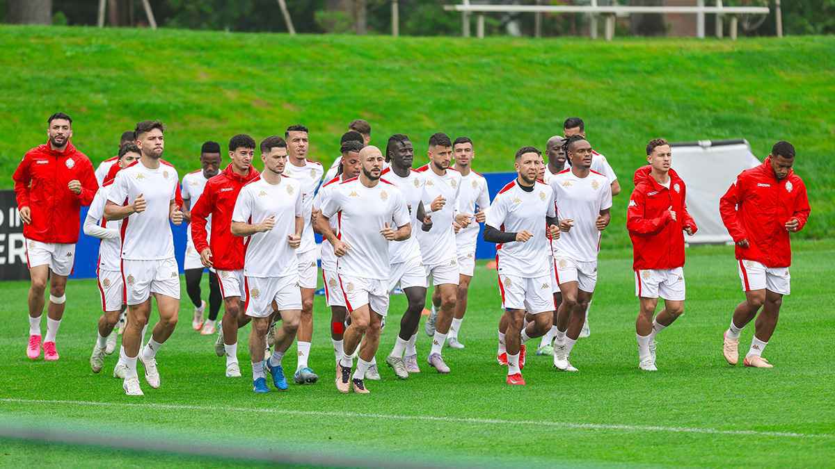 الموعد والقنوات الناقلة لمباراة مانشستر سيتي والوداد المغربي التاريخية