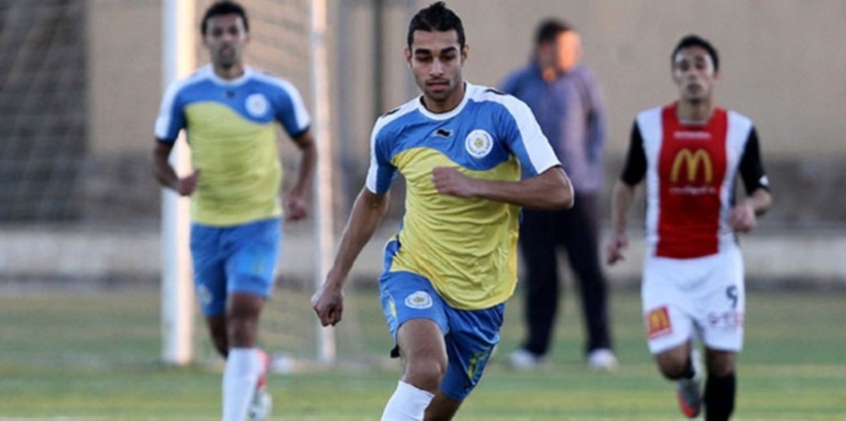 بيزيرو يراقب السولية خلال معسكر الأهلي بالإمارات