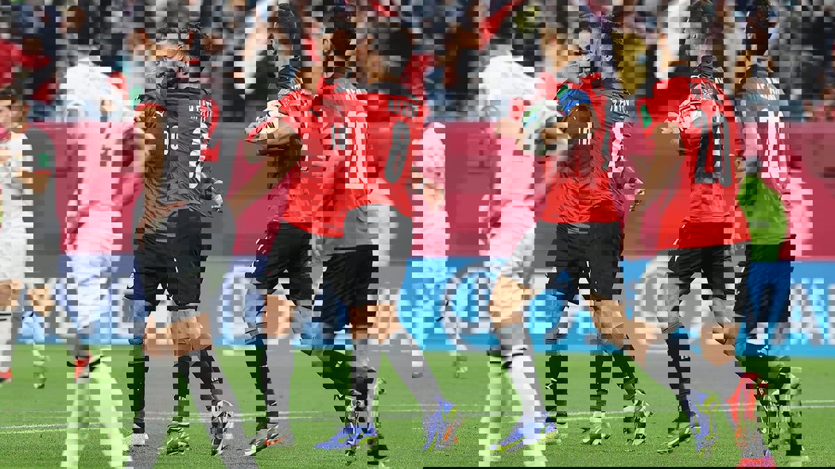 كيروش يضم مروان حمدي ولاعبين آخرين لقائمة مصر بكأس الأمم الأفريقية