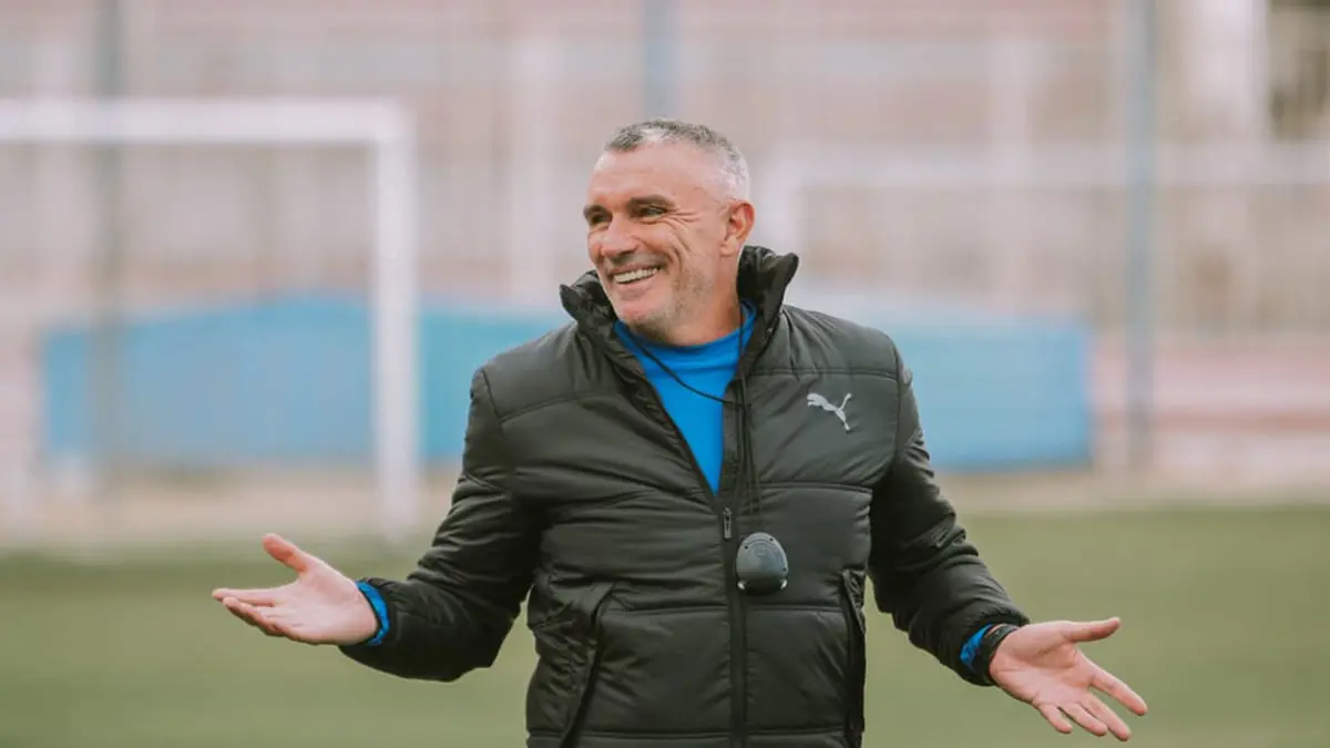 مرتضى منصور: كارتيرون حصل على راتبه كاملا.. وأحضر له مفاجأة لن أفصح عنها