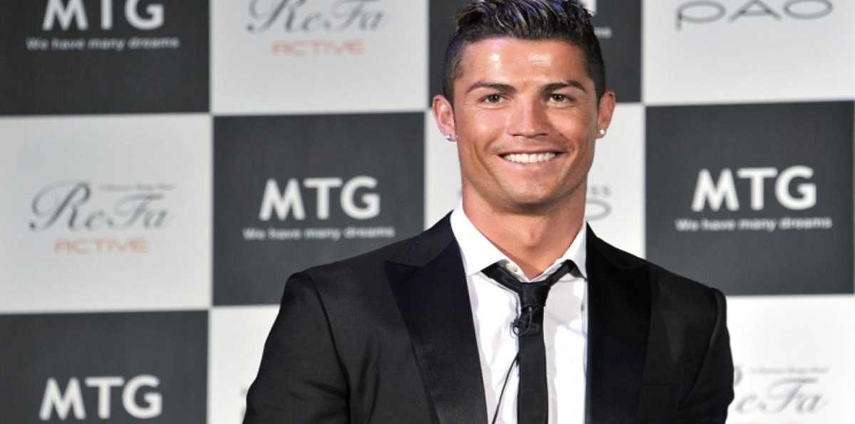 هل ينضم رونالدو إلى عالم الفن؟