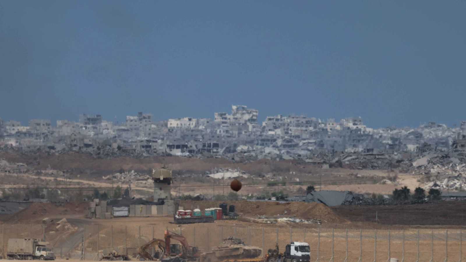 رغم التوصل إلى اتفاق.. إسرائيل تقصف خان يونس وغزة