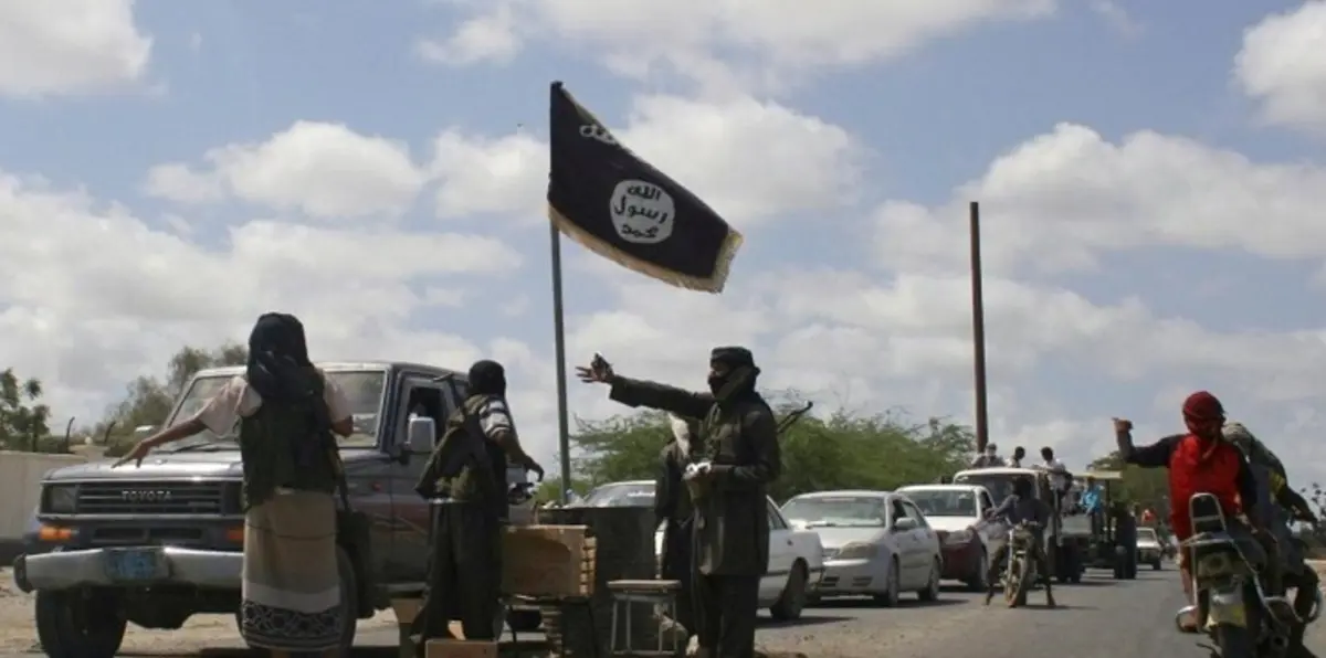 تنظيم القاعدة يسيطر على جعار المنفذ الشرقي لمدينة عدن