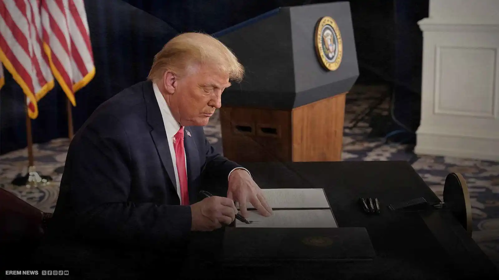 225 توقيعاً.. ترامب يسجل رقماً ضخماً من الأوامر التنفيذية في عام (فيديو إرم)