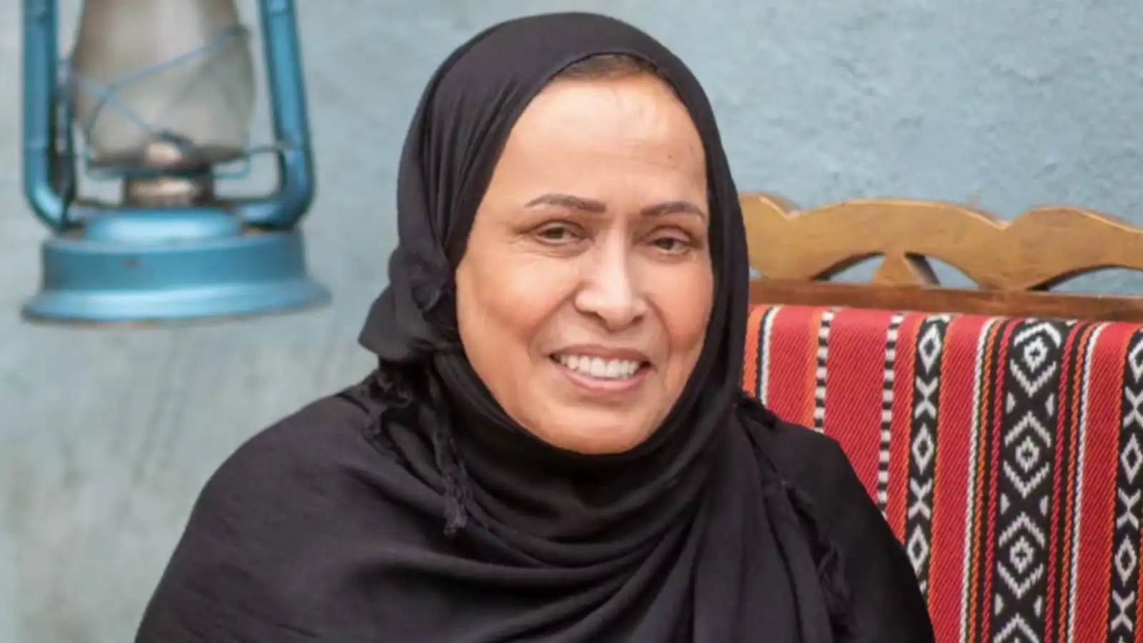 تفاصيل رحلة الفنانة الكويتية حياة الفهد العلاجية إلى بريطانيا