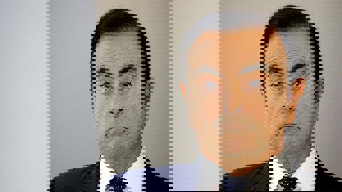 رينو تطوي صفحة كارلوس غصن وتستبدله بمديريْن